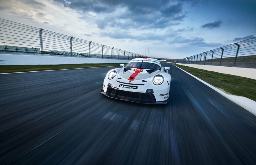 Porsche 911 RSR