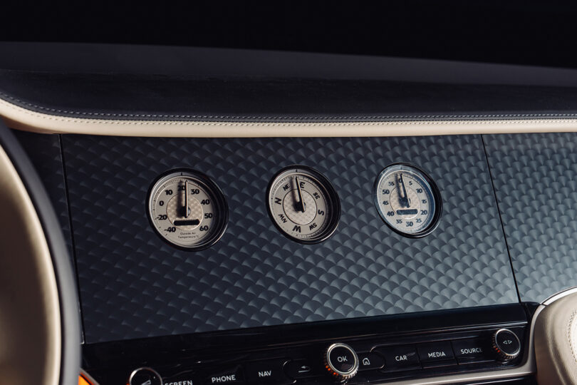 Bentley Batur Cabriolet „Mulliner“