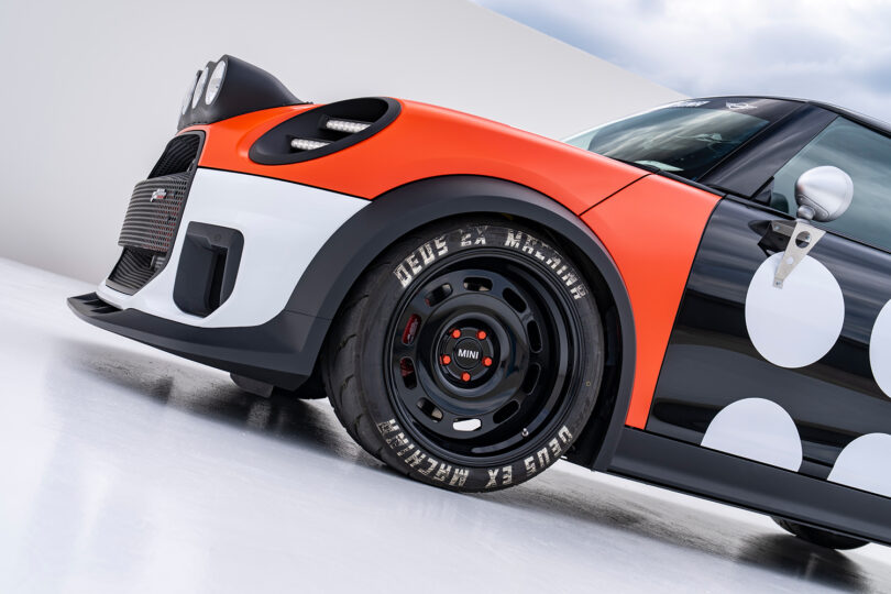 MINI JCW The Machina