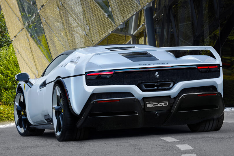 Ferrari SC40