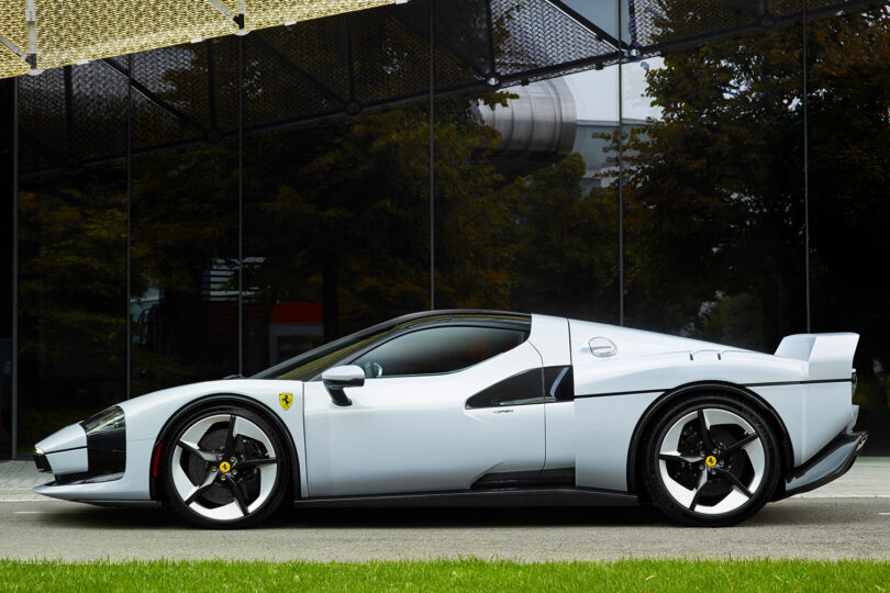 Ferrari SC40