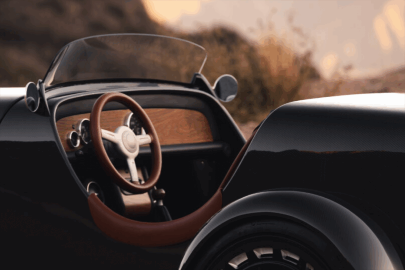 Iconic Cars SP40 Restomod Speedster