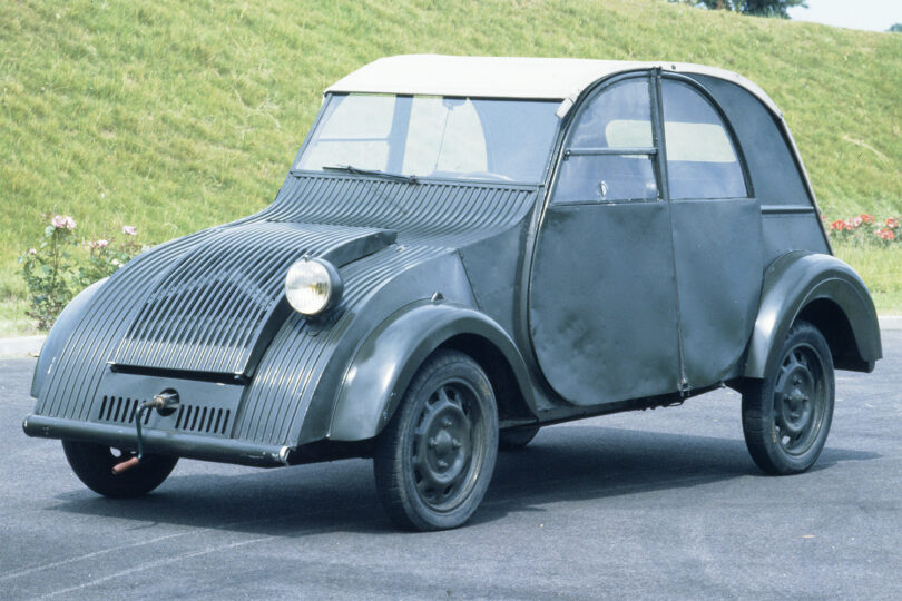 2CV1939©ArchivesTerreBlanche_Georges_Guyot