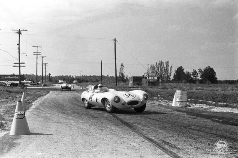 Ensley Sweikert Jaguar D-Type 56 Sebring, Bernhard Cahier/Archiv Cahier