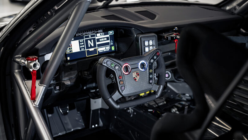 Porsche 911 GT4 R
